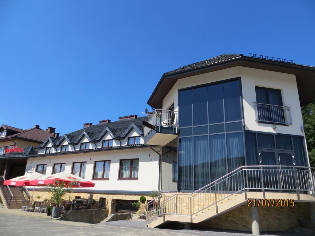 Hotel Pod Chelmem Ropa Exterior foto